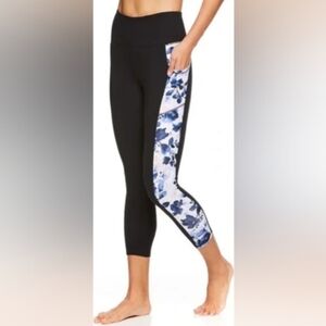 NWT Gaiam women's xs floral cropped leggings